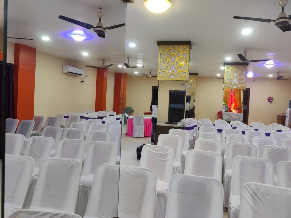 Matri Hotel & Banquets Patna  Exterior photo